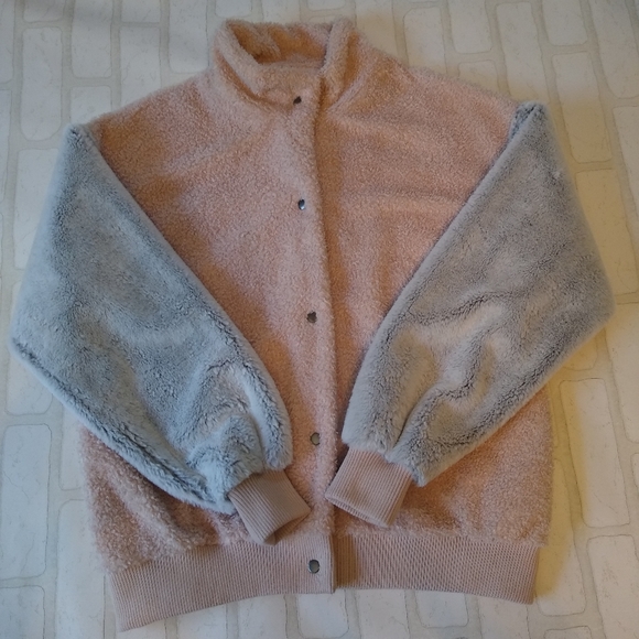 Zara Fuzzy Bomber - Picture 6 of 9